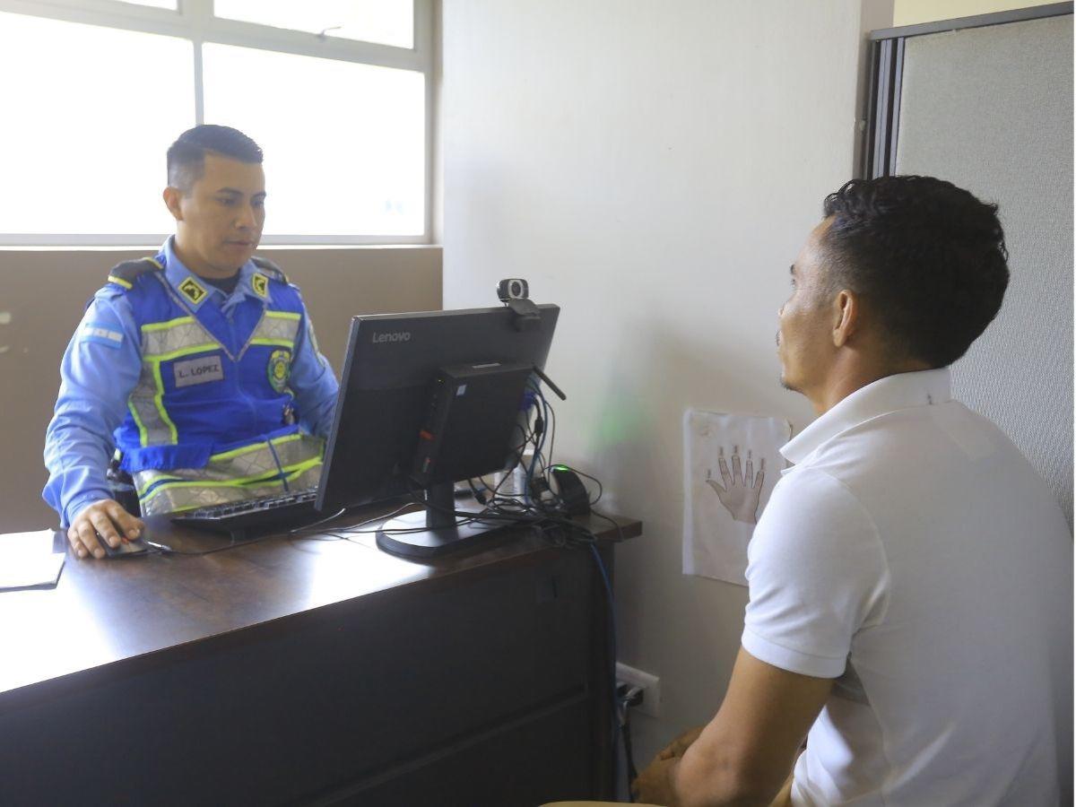 Conozca las medidas de Tránsito para conductores sin placas