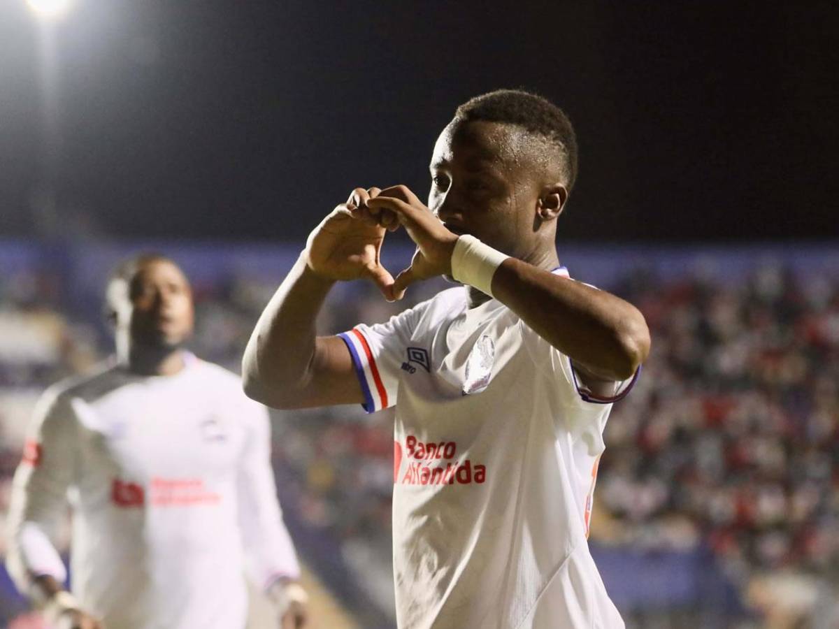 Olimpia se divierte, la figura, gesto de Espinel y pelea en el Firpo por eliminación