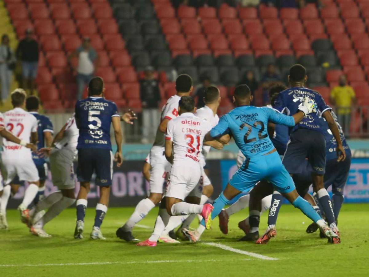 Héroe de Olimpia, llanto del villano de Motagua, disturbios, heridos y bellezas