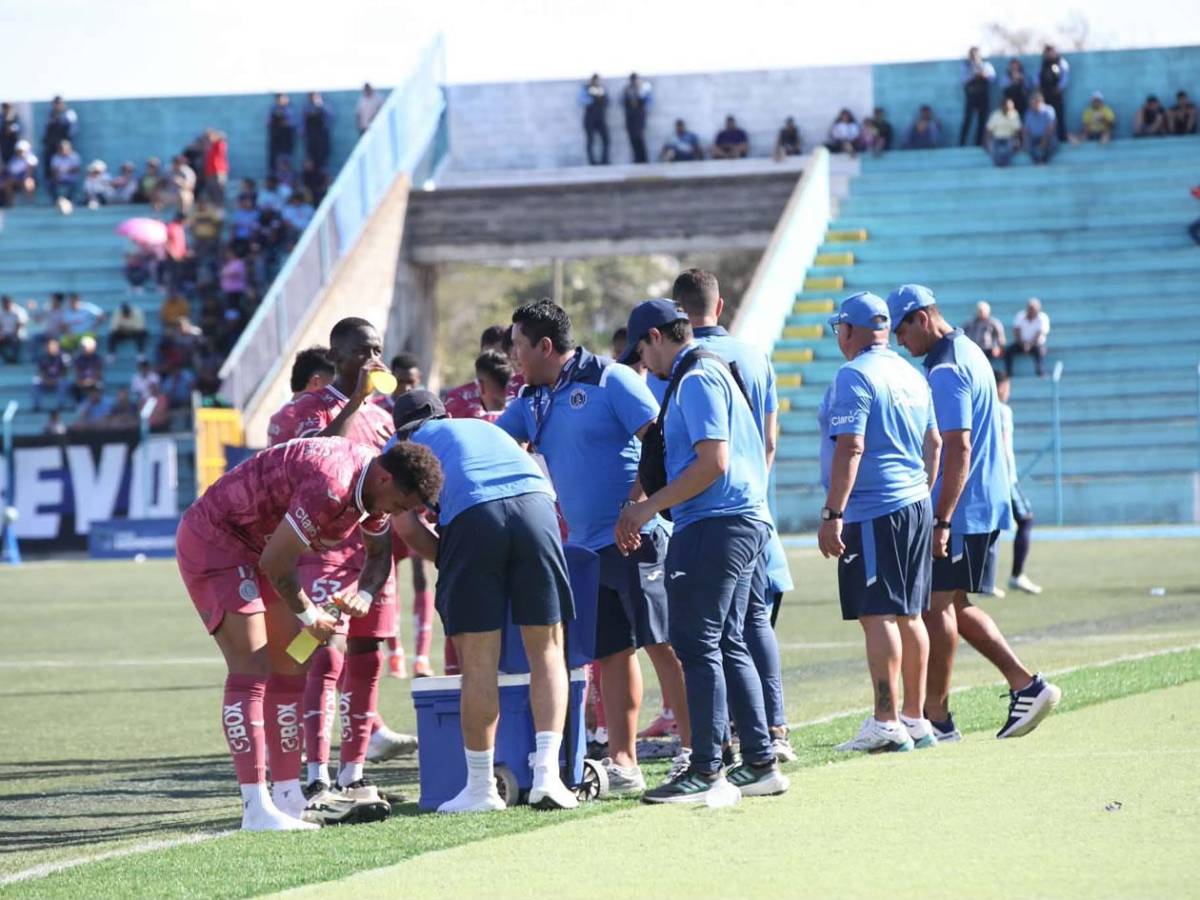 Rodrigo de Olivera destroza a Génesis, Elis sorprende y bella esposa de exfutbolista