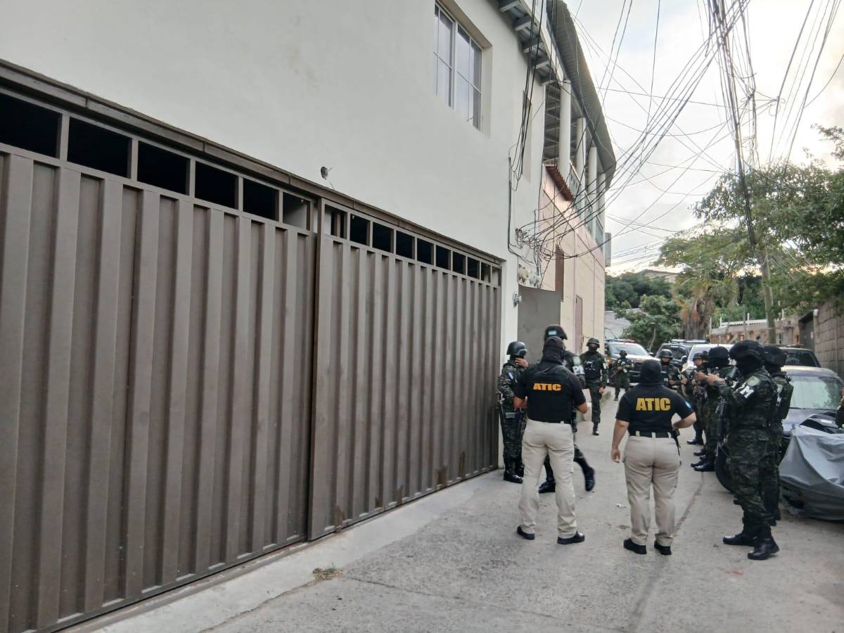 Mansiones y millones: ejecutan operación contra supuesta red de lavado de activos