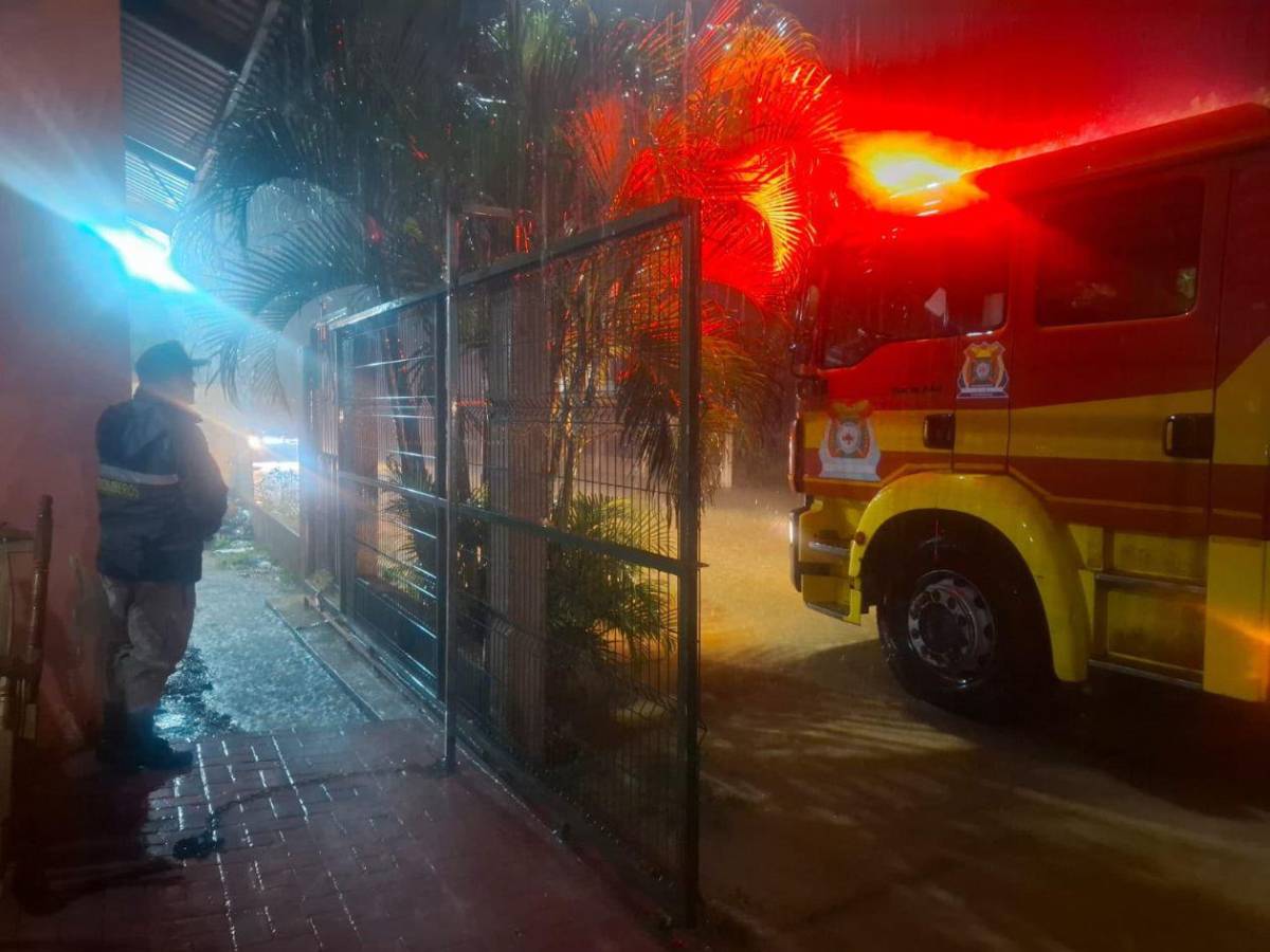 Torrenciales lluvias dejan viviendas afectadas, inundaciones e incomunicación en Quimistán