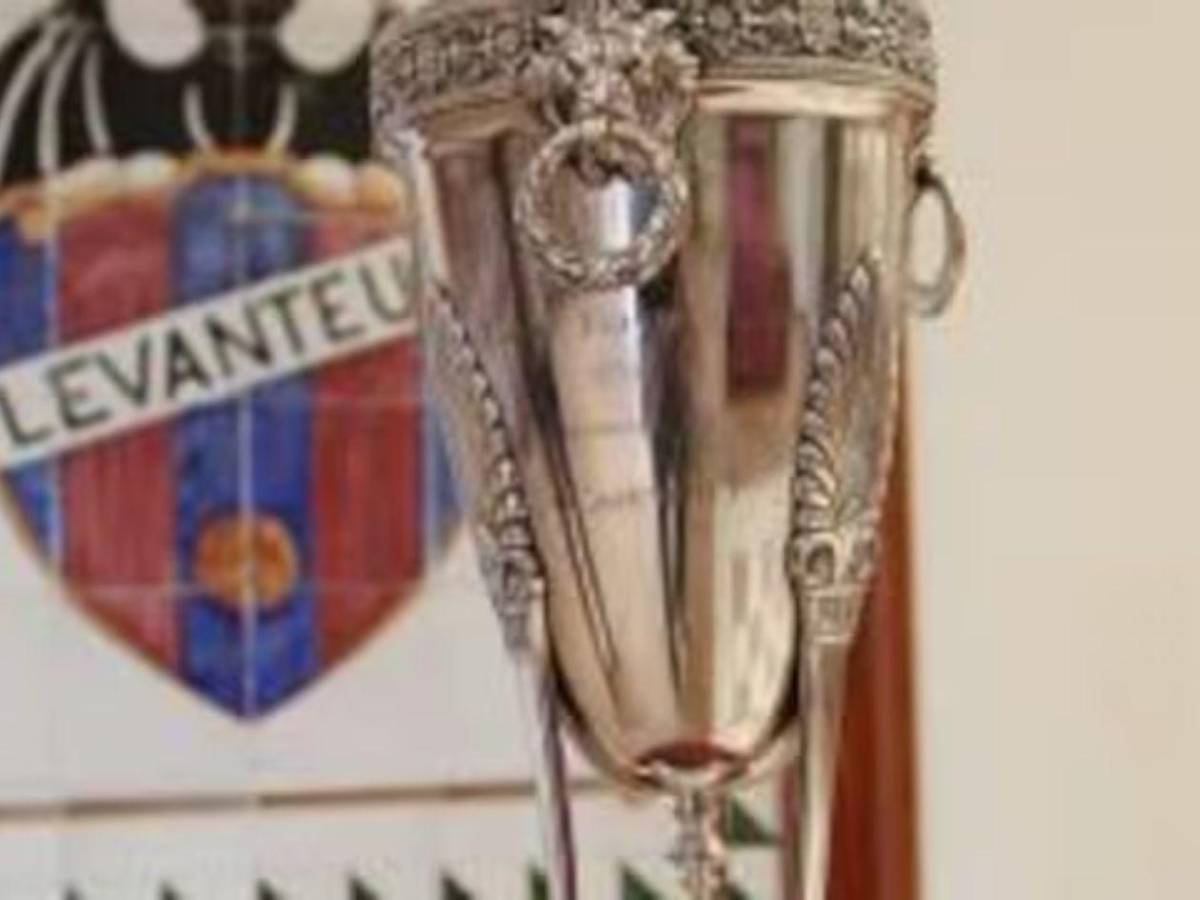 Kervin Arriaga tiene nueva casa en España: Navas formó parte y así es el Levante UD