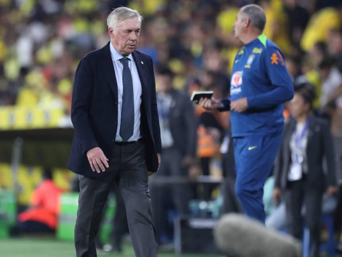 Ancelotti molesto, burla a Vinicius y un heladero en el Ecuador - Brasil