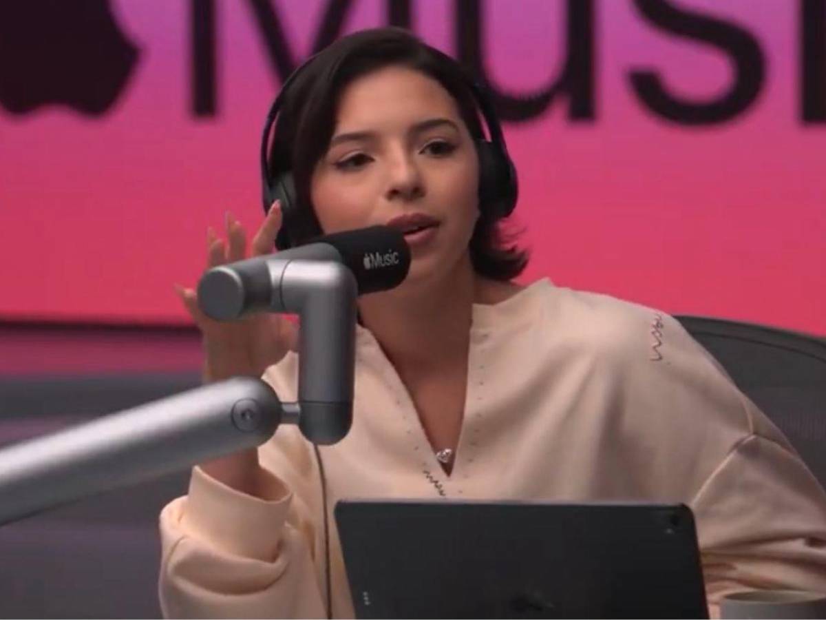 Ángela Aguilar llora en nueva entrevista con Apple Music