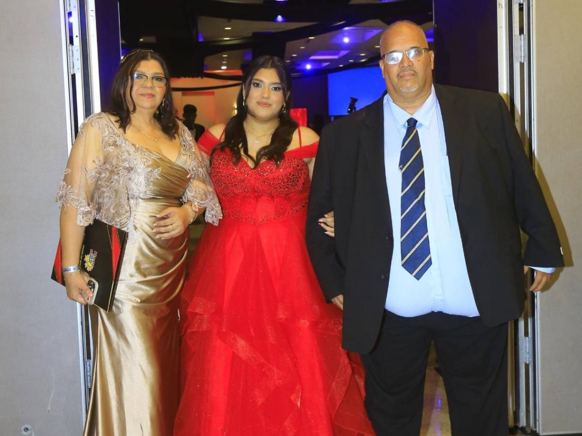 Seniors 2025: Fiesta de graduación de la Happy New Dawn