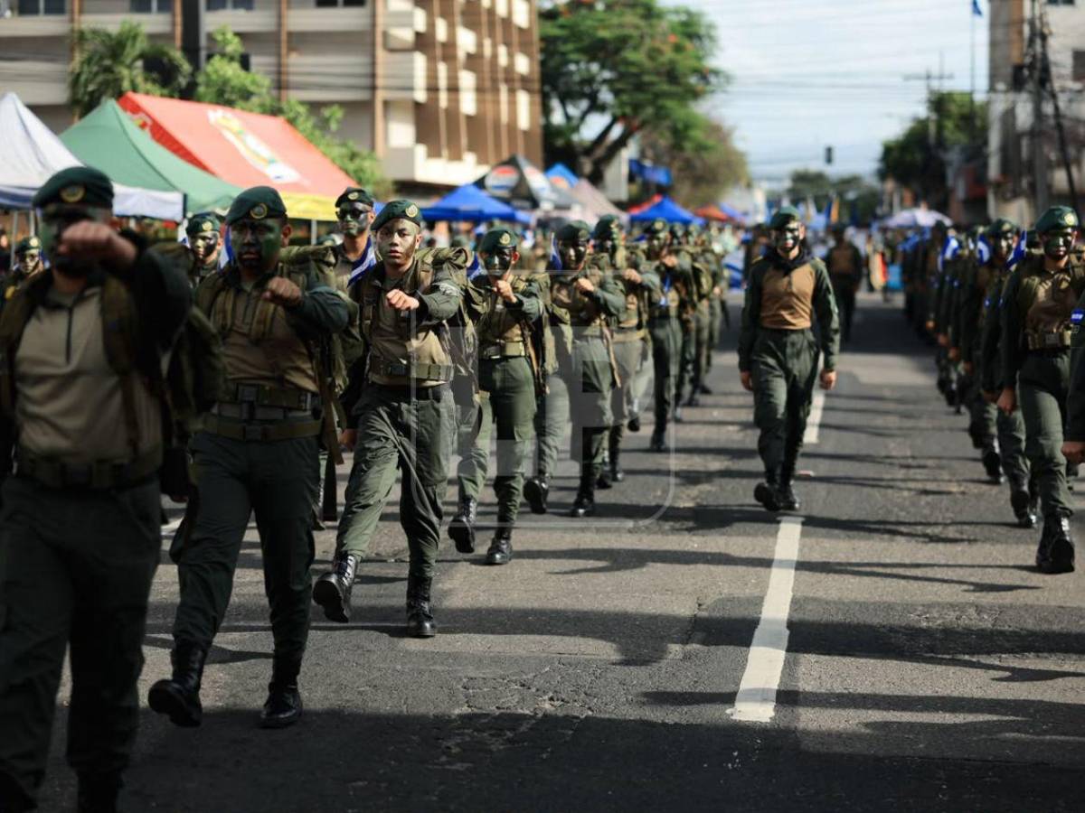 San Pedro Sula vibra con un colorido y diverso desfile de Independencia Patria