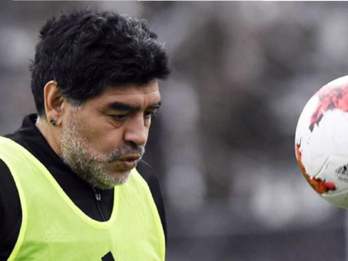 Mintió sobre operación a Maradona: nuevas revelaciones antes de su muerte