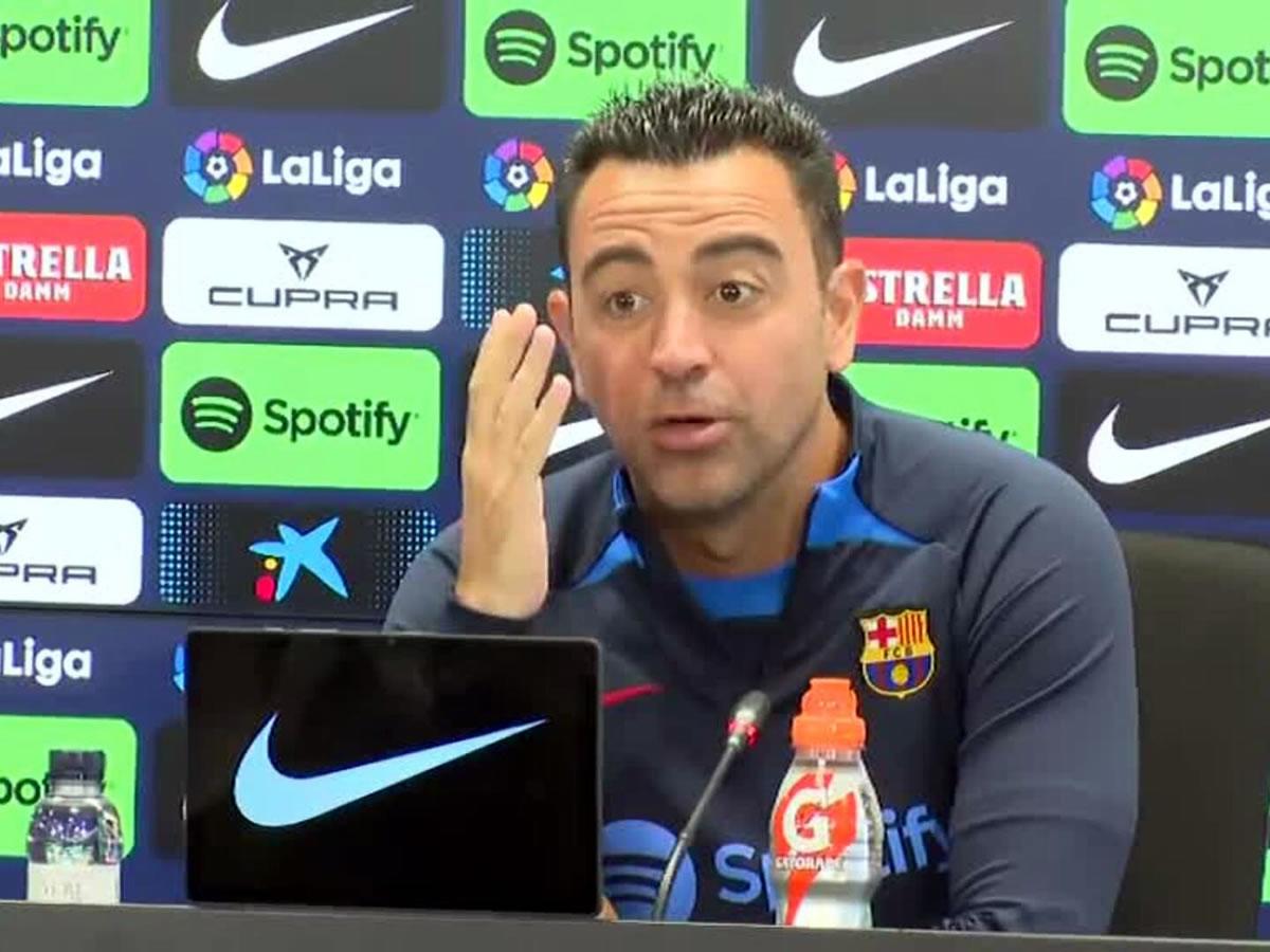 Xavi habla de Messi y lanza otra queja por el estadio del Rayo