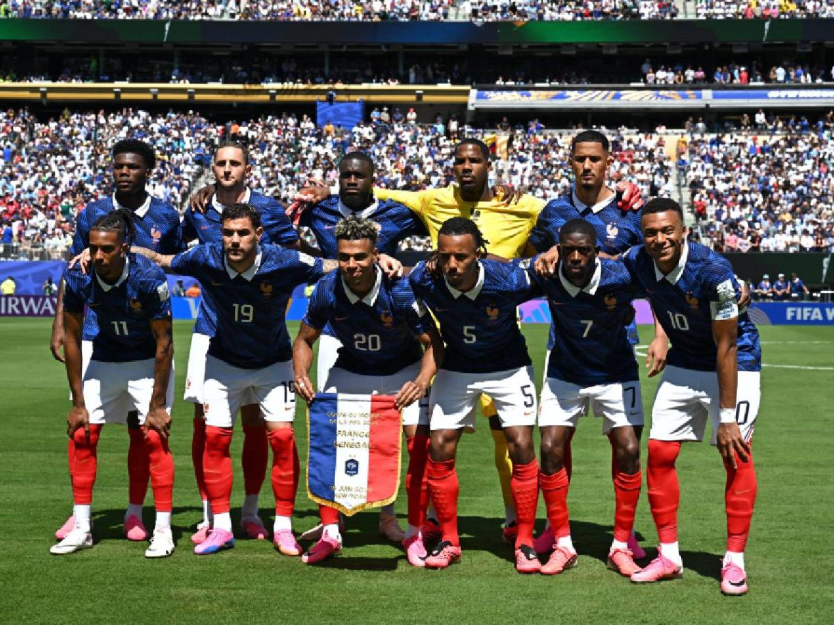 Mbappé da revés a Messi en el Mundial, nuevo festejo con Francia y la polémica