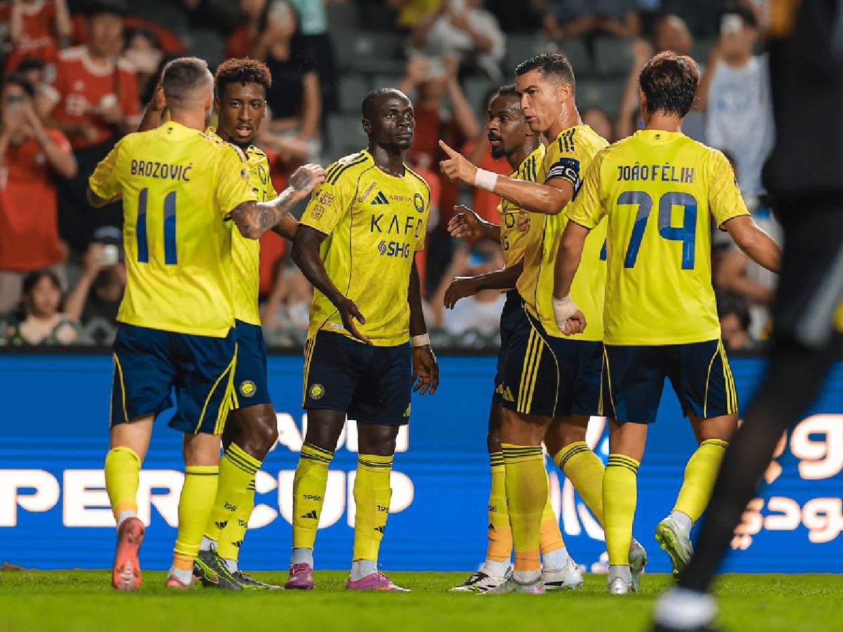 Cristiano Ronaldo echó a Benzema, gesto a Joao Félix y debutó otro exBarcelona