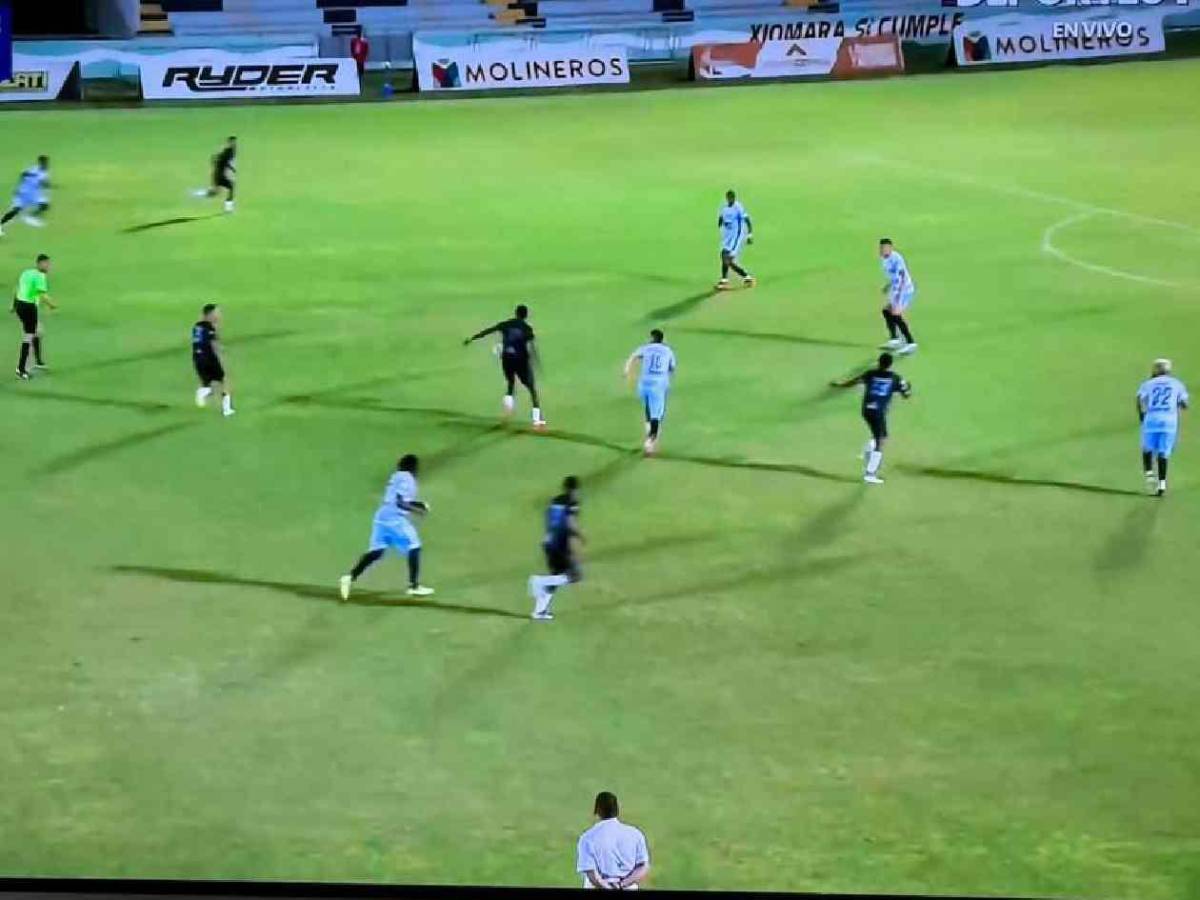 Mario Moncada hace denuncia al ver el estadio Ceibeño: su contundente mensaje