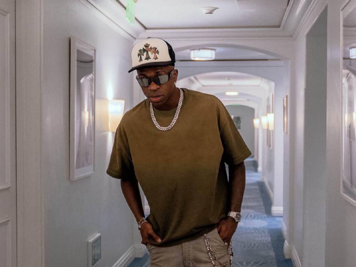 Vinicius la pasa mal: su casa se incendia y revelan lo que lo provocó