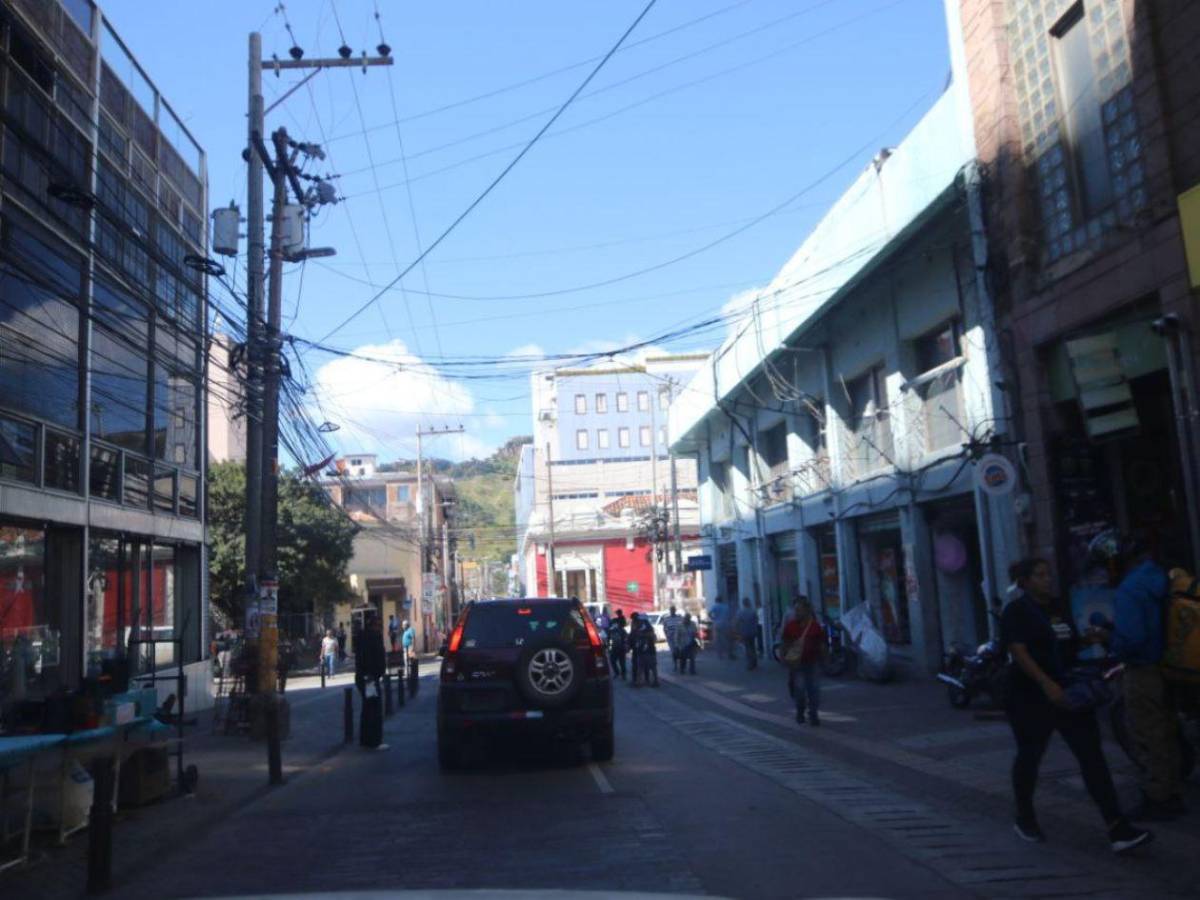 Así refuerzan seguridad en negocios de la capital previo a elecciones