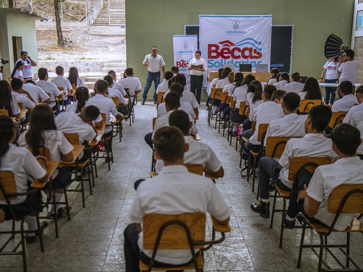 Sedesol integra los programas de becas, según las áreas de interés del gobierno.