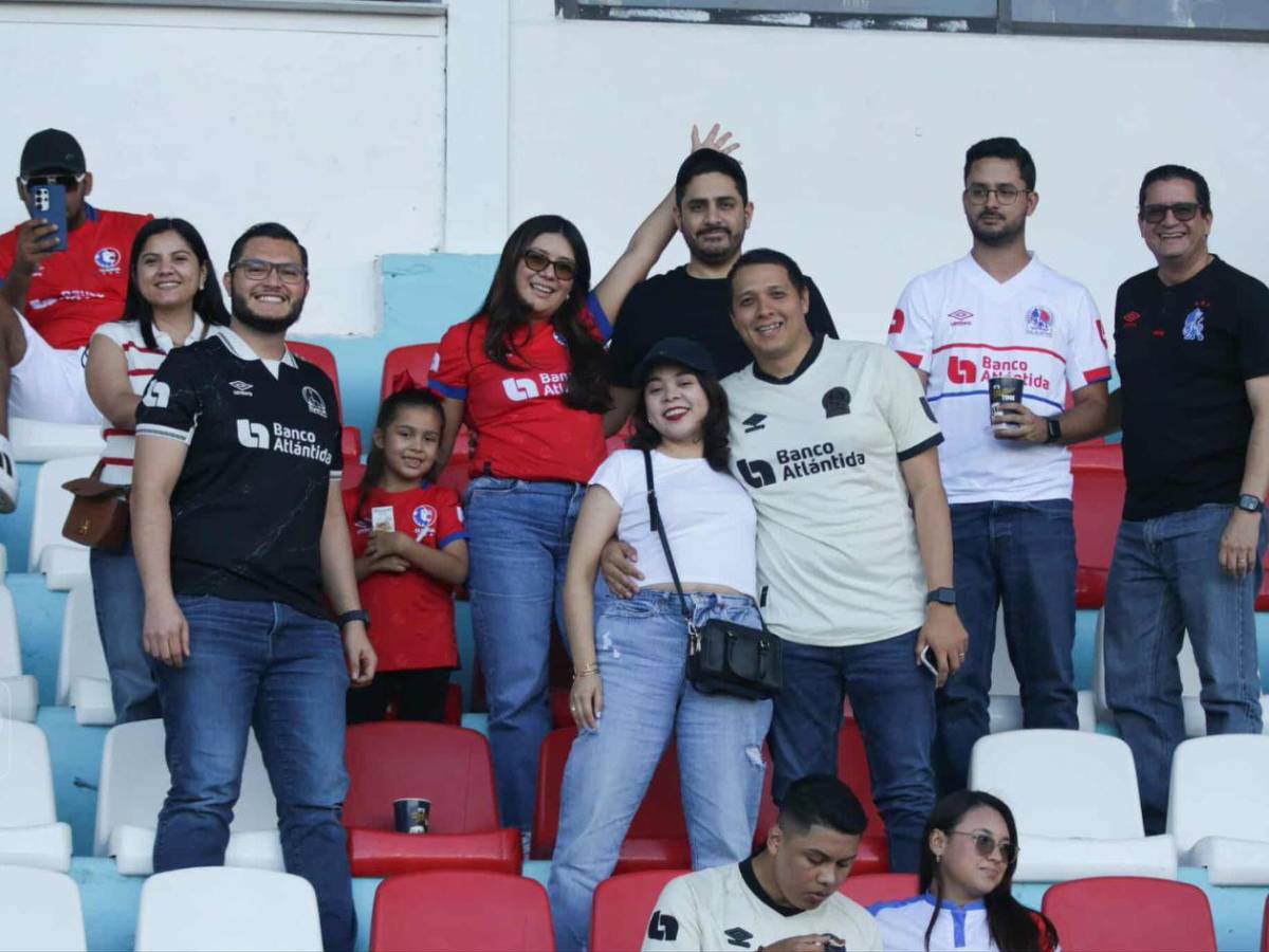 Fotos: gran ambiente, chicas e infiltrados en el Olimpia vs Platense