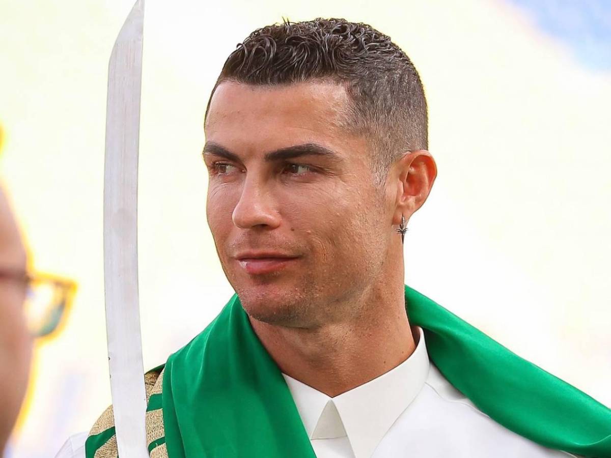 ¿Cristiano Ronaldo se va de Arabia? Negocia con inédito equipo y hace temblar a Messi