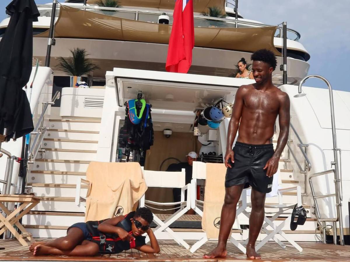 Vinicius se une: Revuelo por su retoque, petición al Real Madrid y salida de jugador