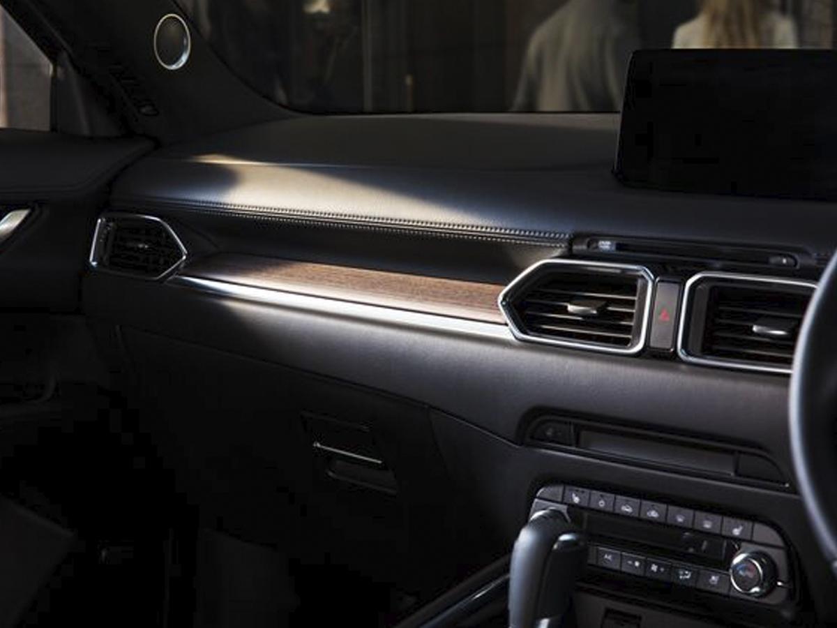 La CX-5 cuenta con el sistema de audio premium llamado “Bose® Premium Sound System”.