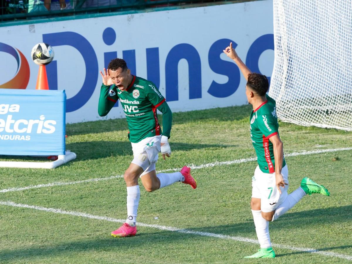 Damin Ramírez gritando a todo pulmón su gol que terminó dándole el triunfo al Marathón.