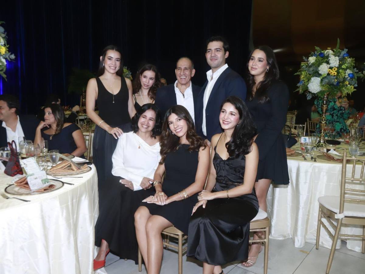 “Bodas de Brillante”: Laboratorio Bueso Arias celebra 75 años de historia