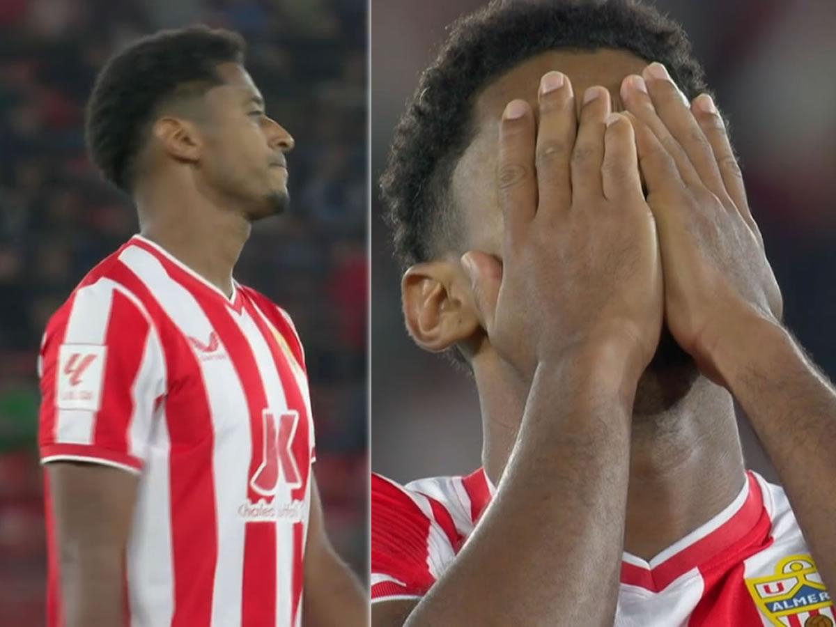 ‘Choco‘ Lozano se perdió un gol cantado frente al Barcelona.