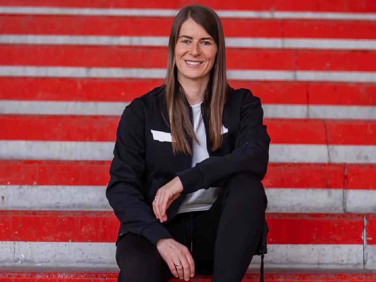 Revuelo: mujer dirigirá por primera vez a un histórico club de Europa