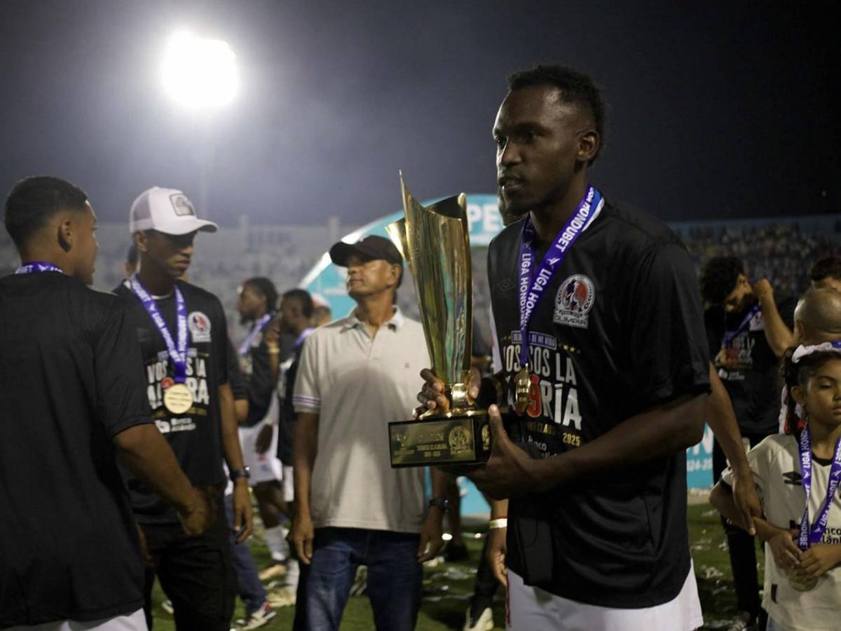 Olimpia festeja título, detalle con Real España, descuido con la copa y a lo Lamine Yamal