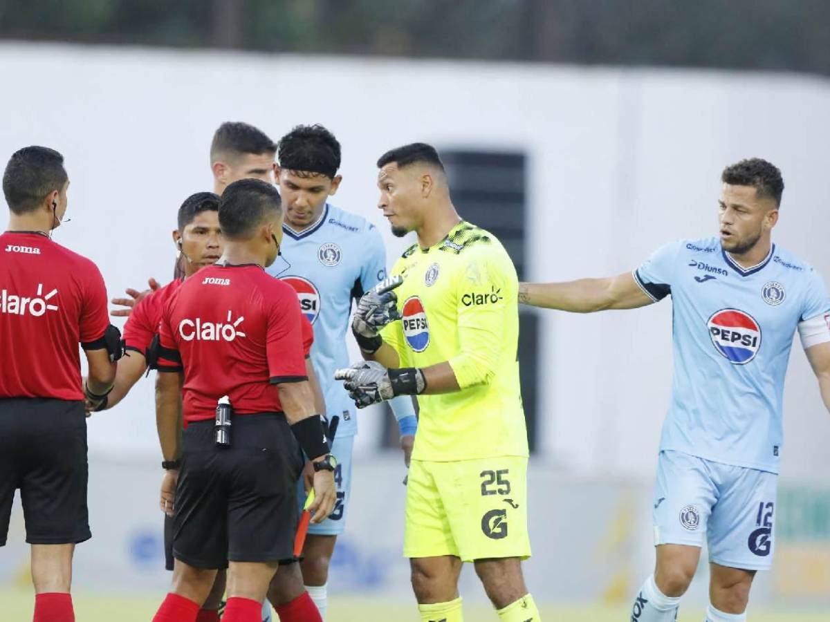 Zafarrancho en el Morazán, inesperado héroe de Real España, locura y tristeza de Motagua