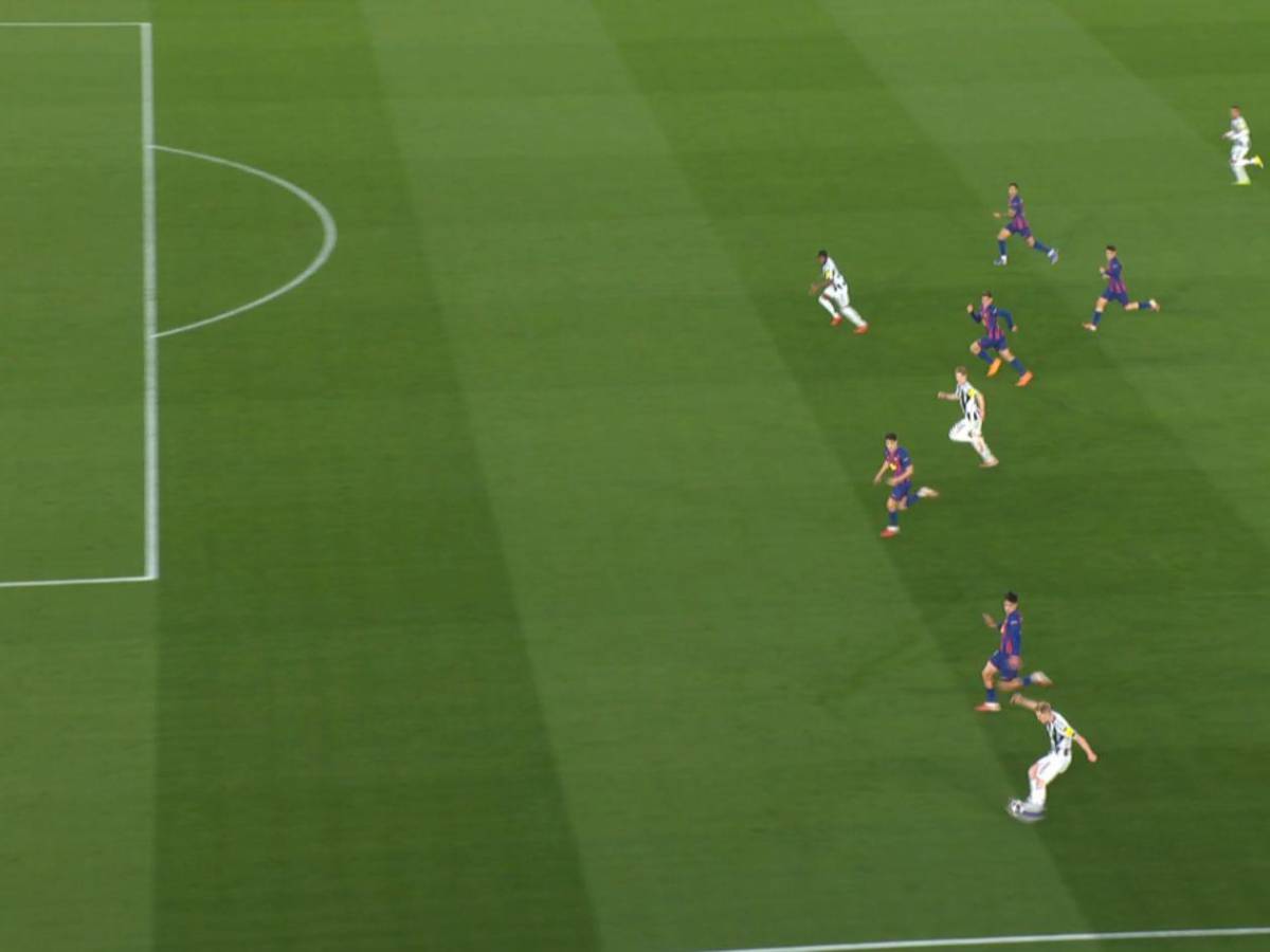 Barcelona arrolla la Champions, penal no pitado al Newcastle y show de Raphinha