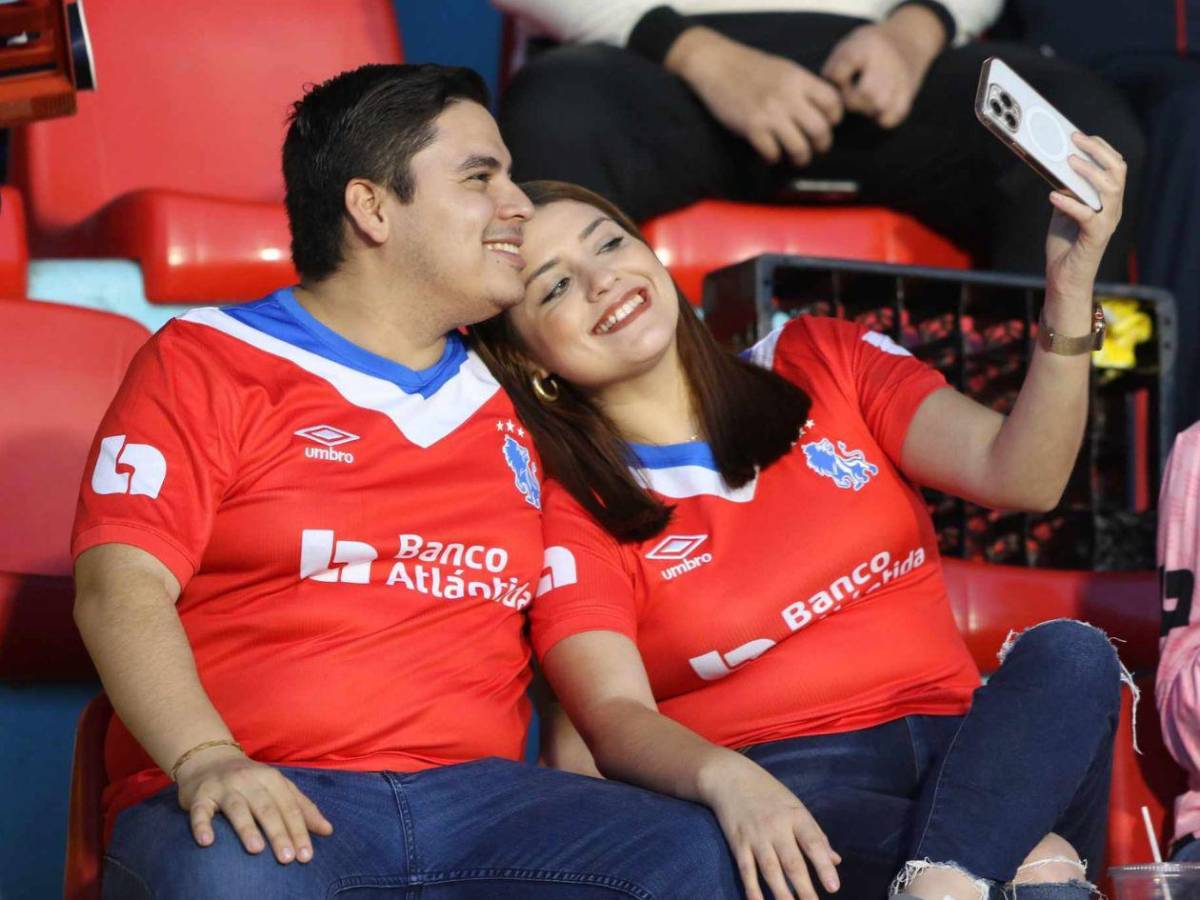 Olimpia genera ambientazo en el Chelato Uclés previo a partido contra Real Estelí