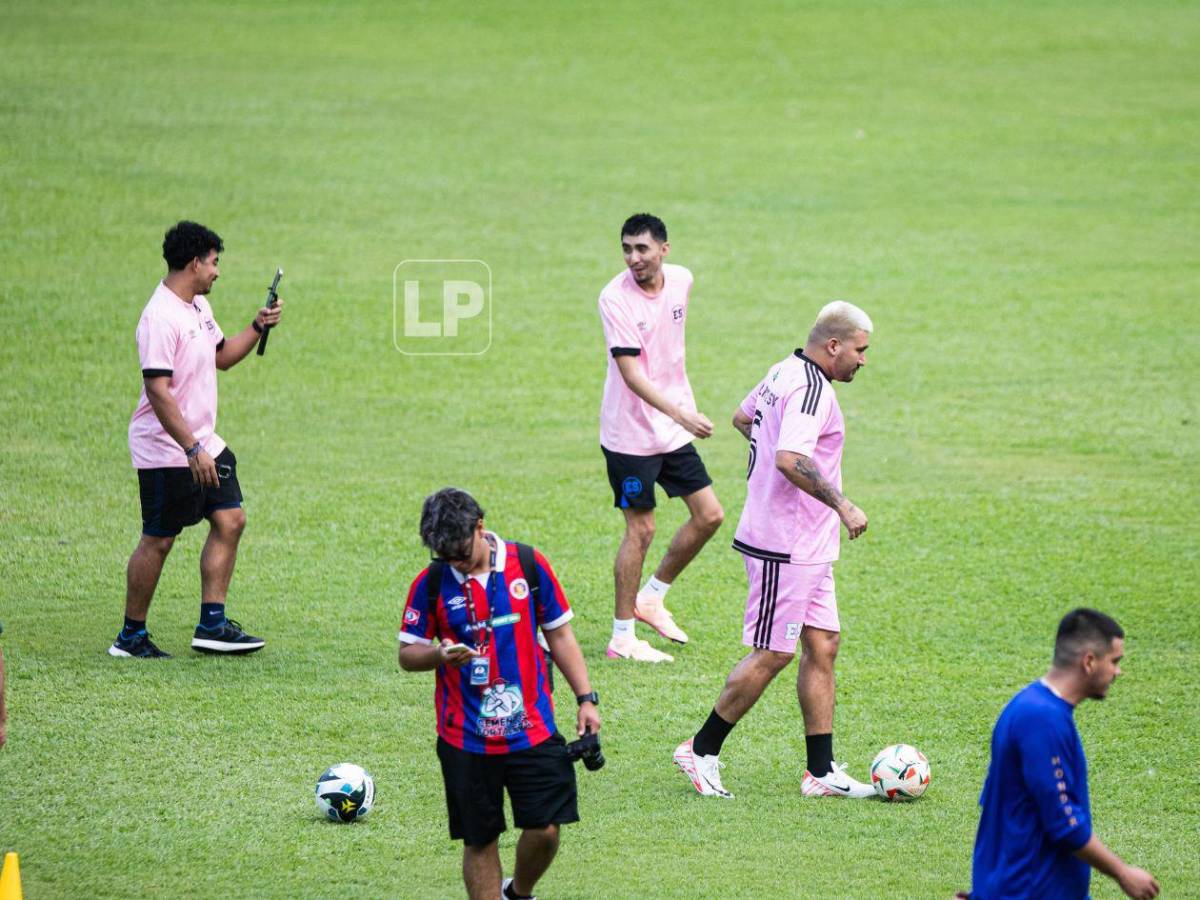 Show de La Moisito y la llegada de Ricky: así entrenaron los tiktokers salvadoreños