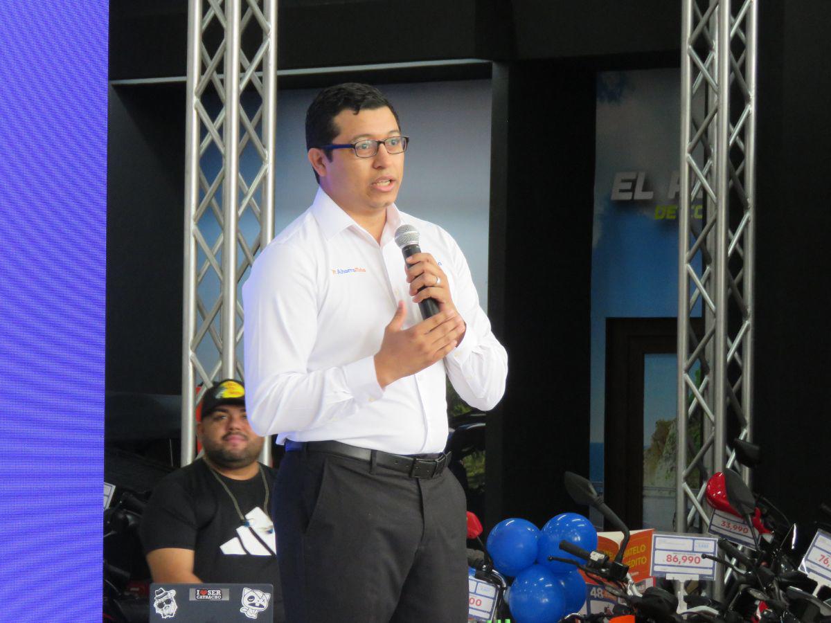 Bryan Alvarado, gerente de canales digitales de Diunsa.