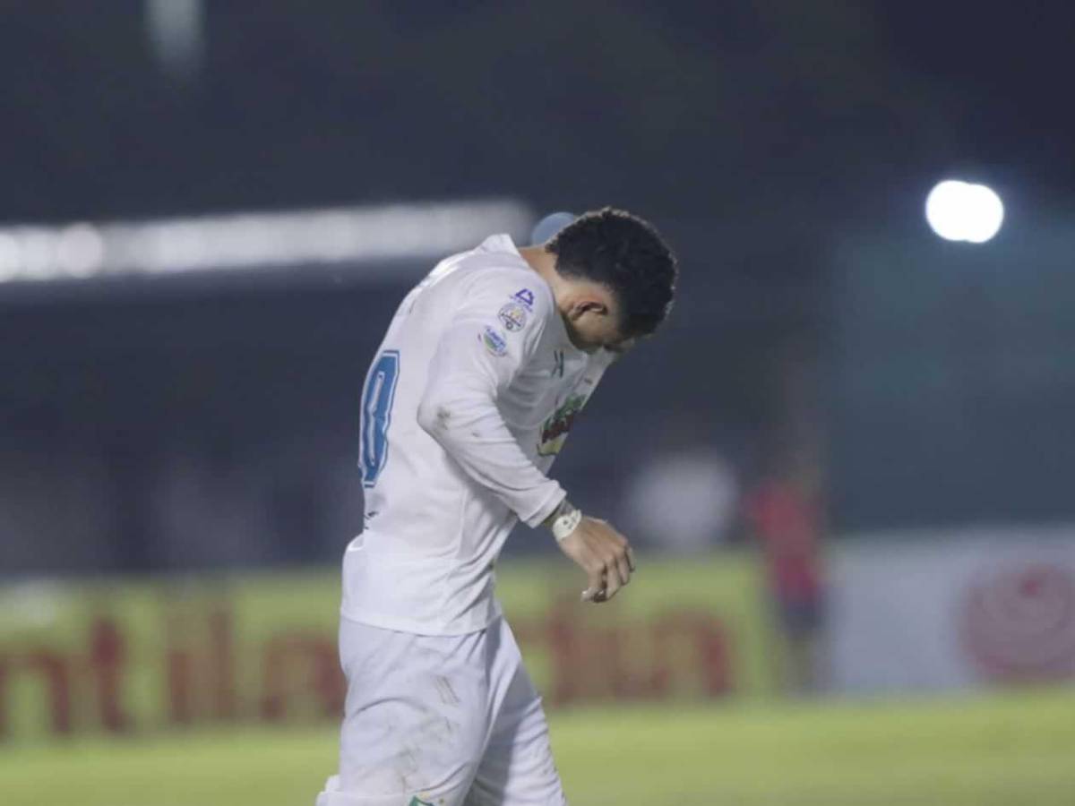 Erick Puerto llora tras su póker, locura en Choloma y fan más sexy del Platense