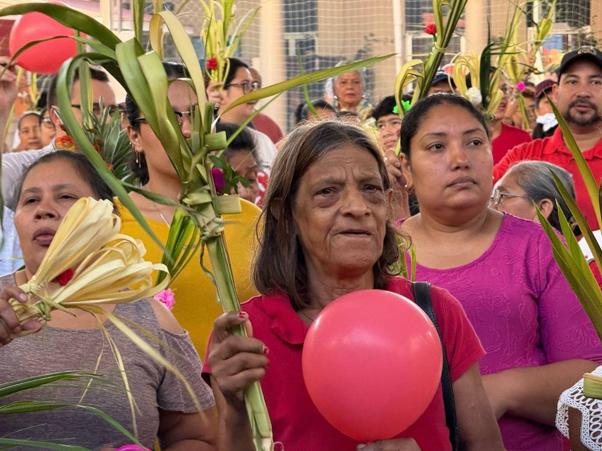 Así se vivió la tradicional procesión del Domingo de Ramos en SPS