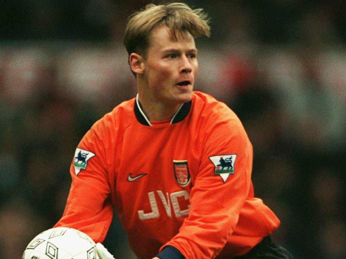 Muere el futbolista en un accidente de tráfico: su coche fue arrollado por un tren