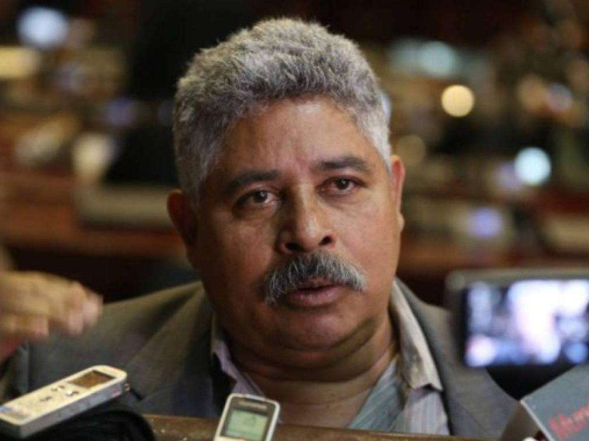 Marvin Ponce sorprende al unirse a partido político; buscará ser diputado