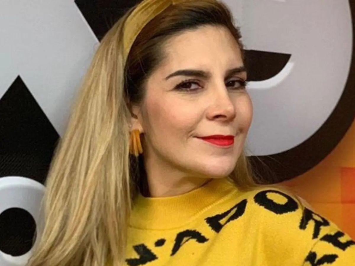 Karla Panini se convierte al cristianismo y reaparece cantando alabanzas