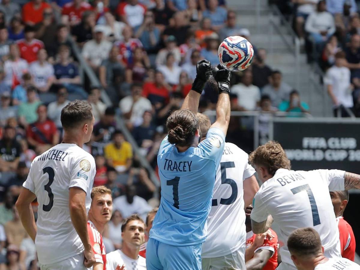 Mundial De Clubes: Insólitos trabajo de los jugadores del Aukland City, equipo que recibió 10 goles