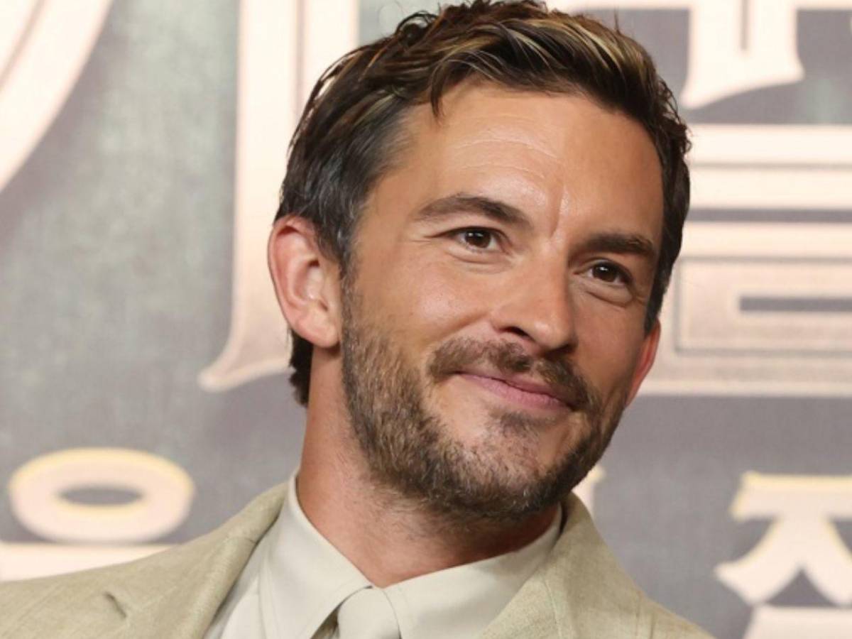 ¿Quién es Jonathan Bailey, el hombre más sexy del mundo 2025, según People?