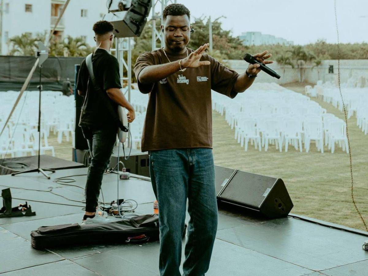 Del terremoto en Haití a los Dove Awards, la historia de fe de Cales Louima