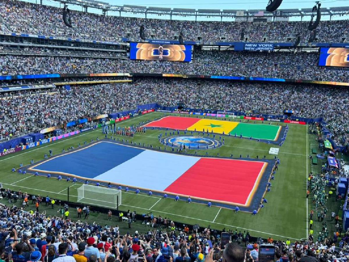 Mbappé da revés a Messi en el Mundial, nuevo festejo con Francia y la polémica