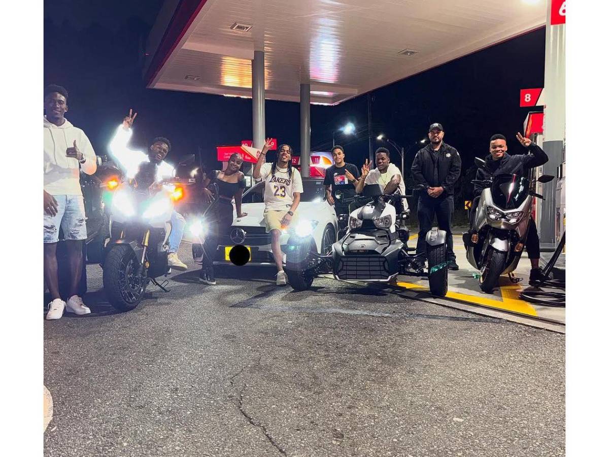 Jhon Durán: su nueva vida de lujos y captado con exnovia de un compañero