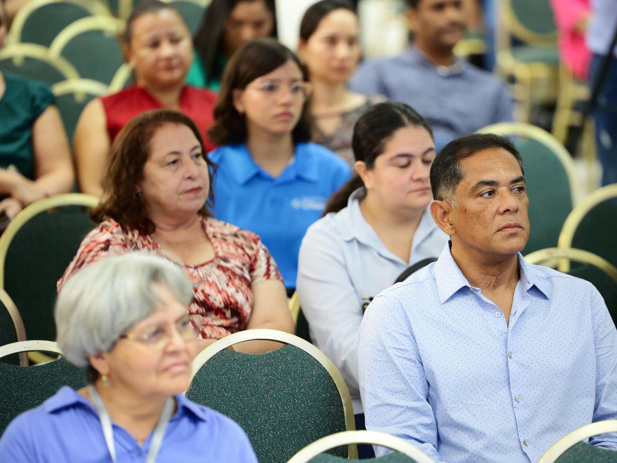 Así se impartió el taller de Mente Sana a docentes de San Pedro Sula