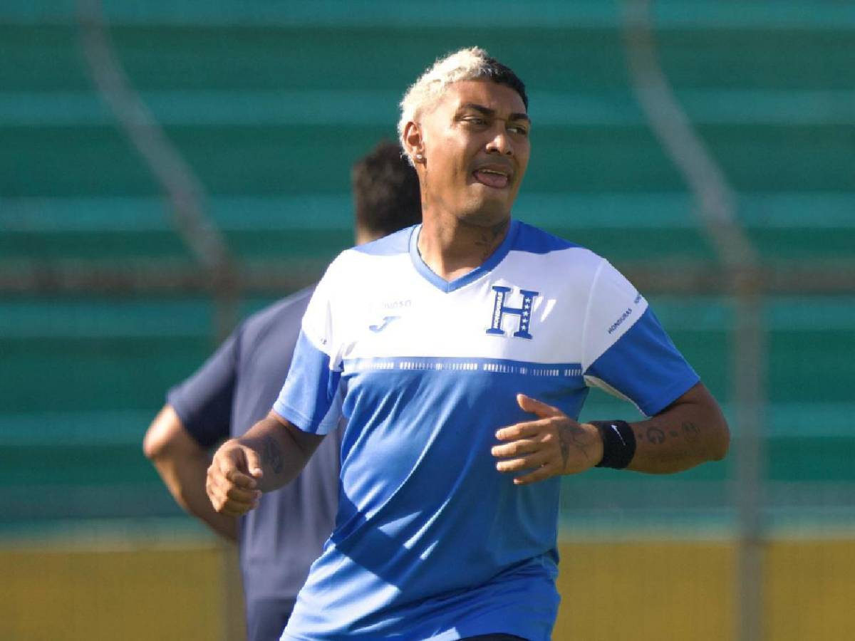 Famoso mundialista se une y pule a tiktokers de la selección de Honduras