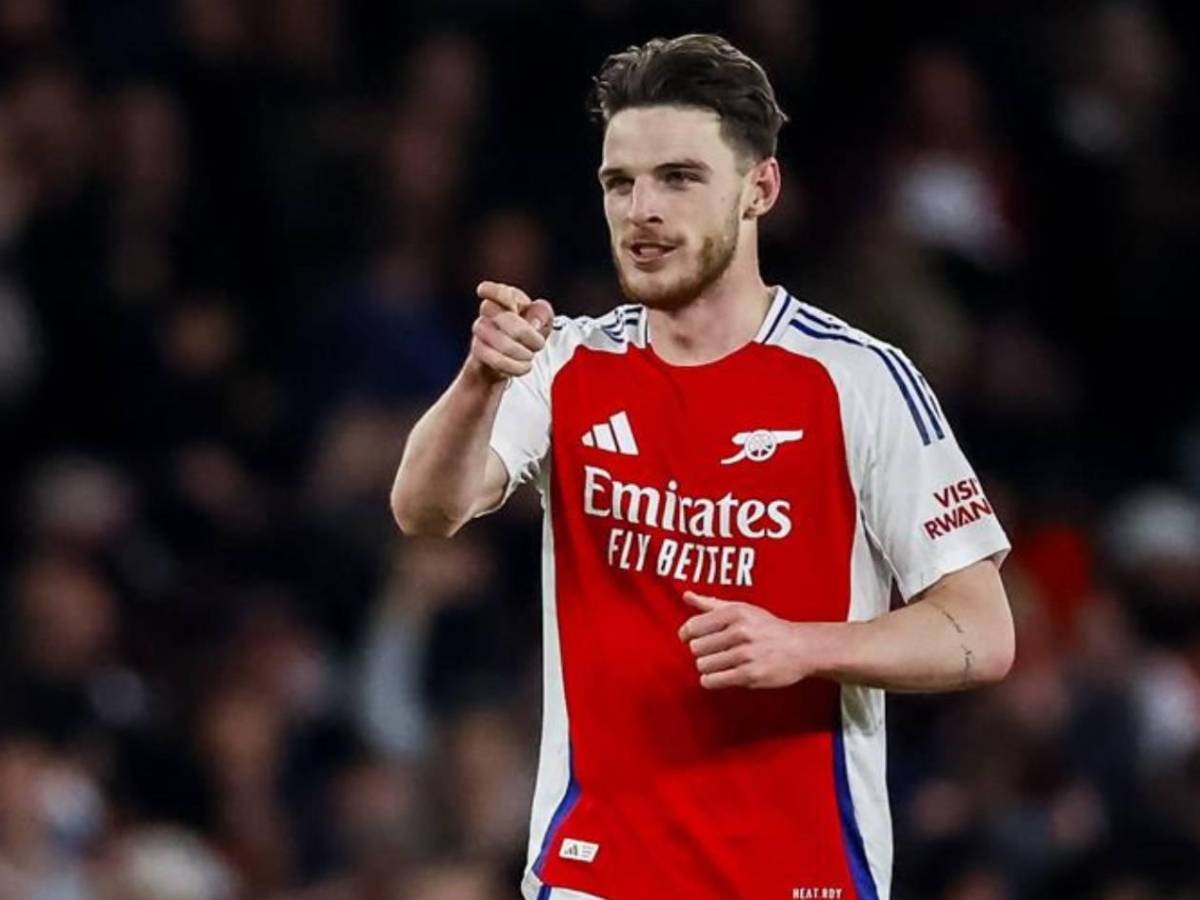 Declan Rice defiende a su esposa tras recibir ataques y ella toma decisión