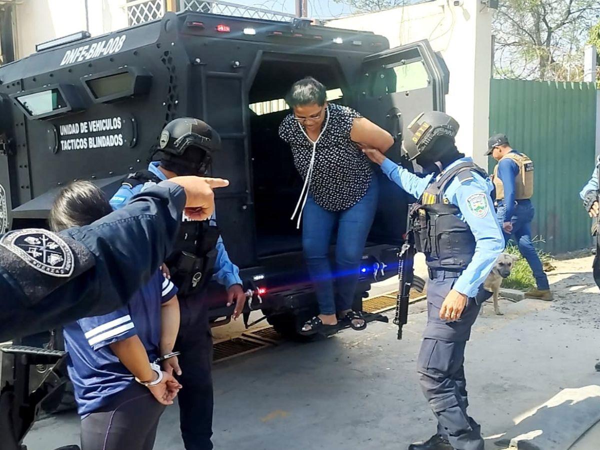 Capturan a mujeres vinculadas a red de extorsión digital de la 18