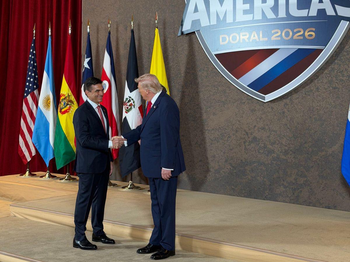 Asfura y Bukele, entre los primeros en llegar a la cumbre de Trump en Miami