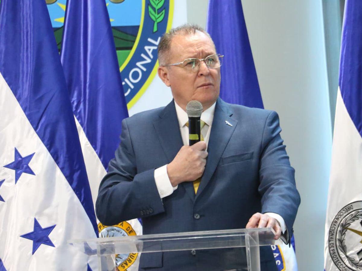 “Él va a caer, vivo o muerto”: ministro de Seguridad envía advertencia al líder del cártel del Diablo