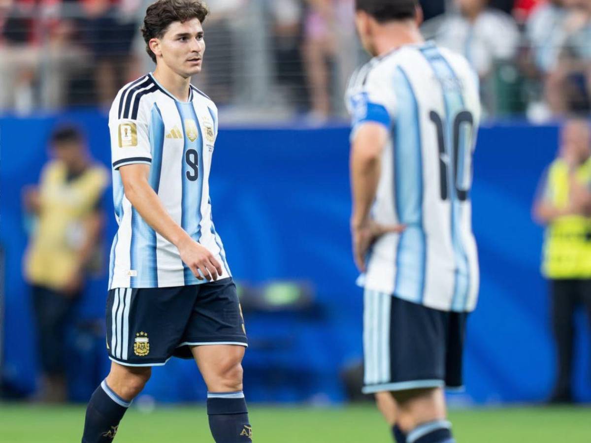 Julián pide salir del Atlético y decide entre Barcelona y Real Madrid